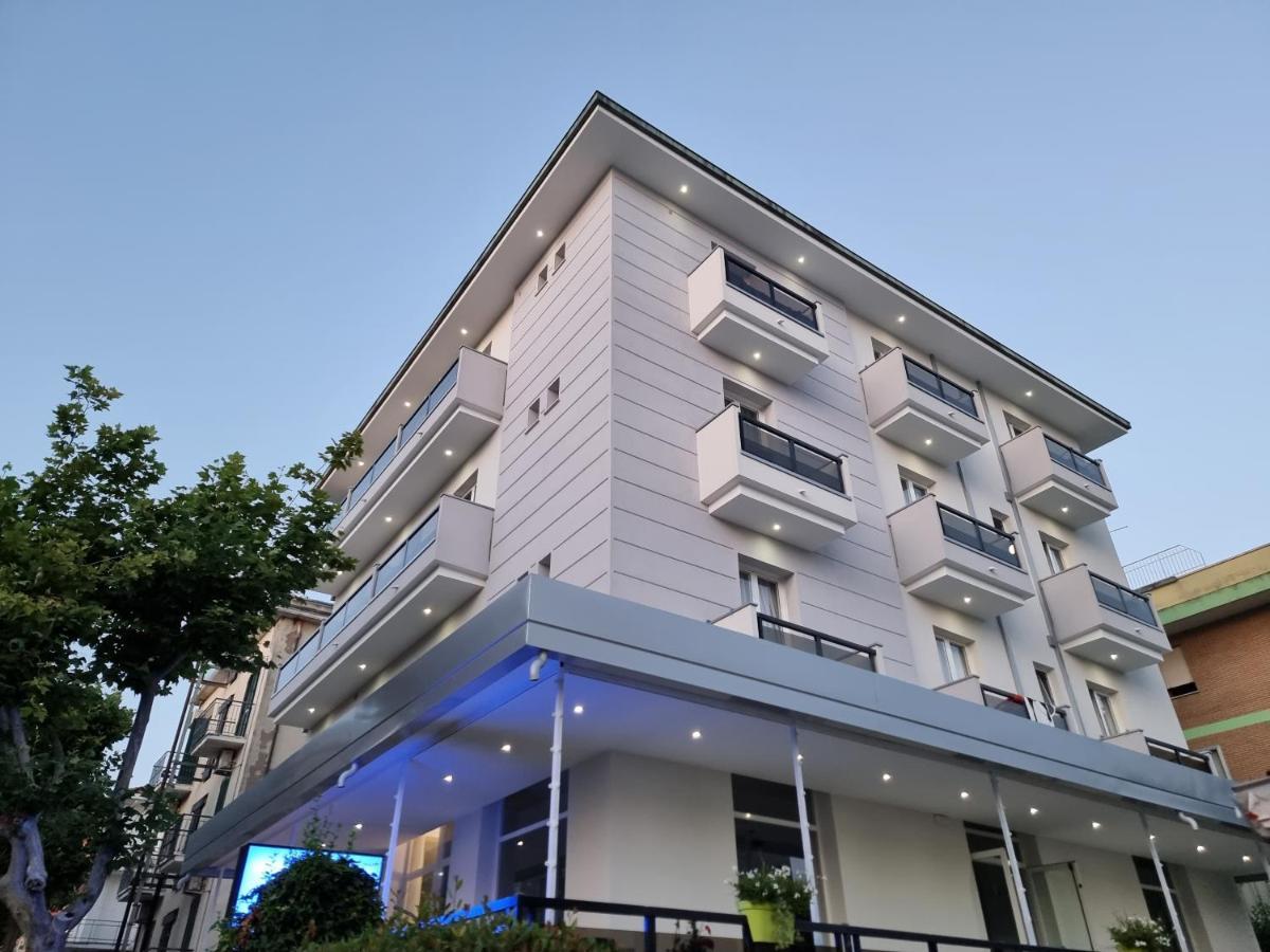 Beach Hotel Clerice Ρίμινι Εξωτερικό φωτογραφία