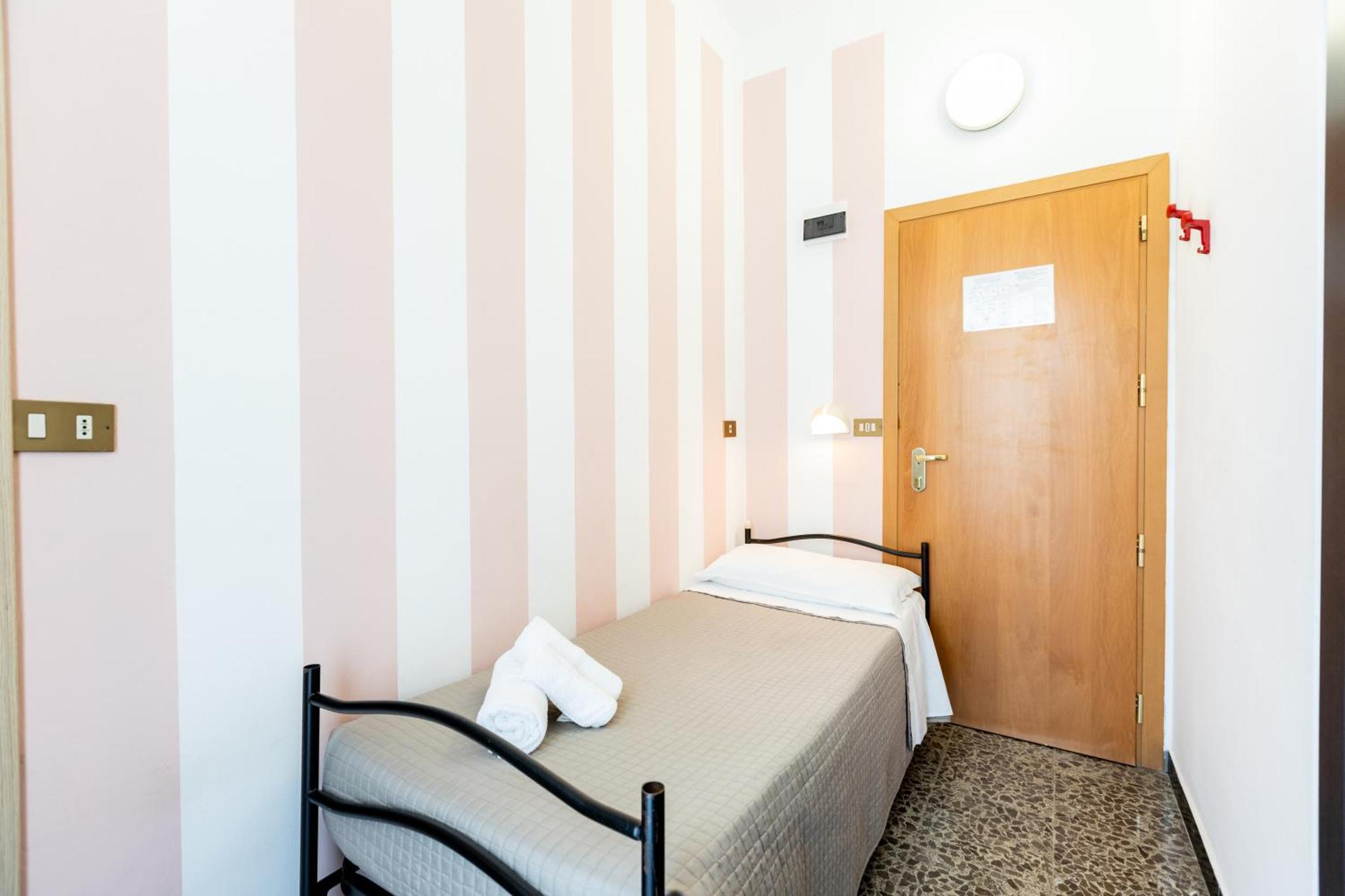Beach Hotel Clerice Ρίμινι Εξωτερικό φωτογραφία
