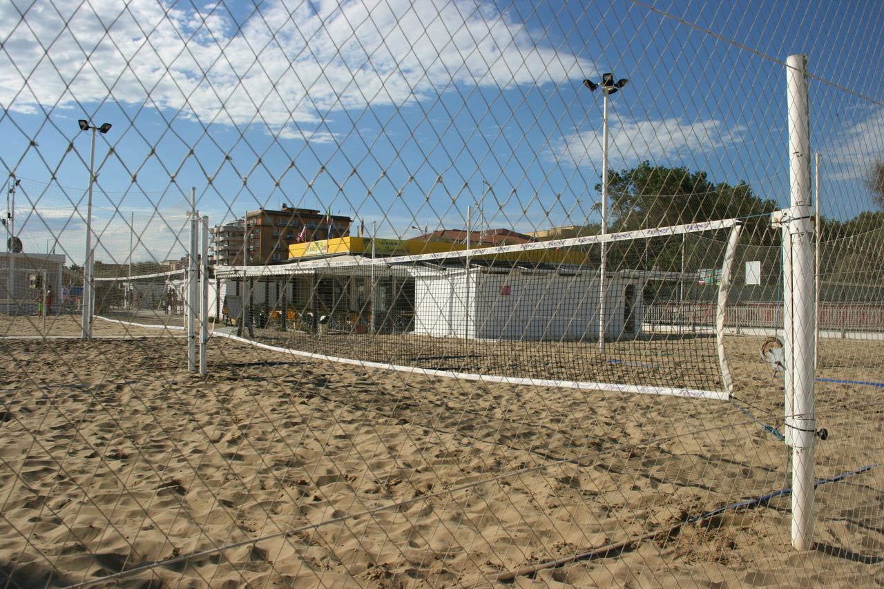 Beach Hotel Clerice Ρίμινι Εξωτερικό φωτογραφία