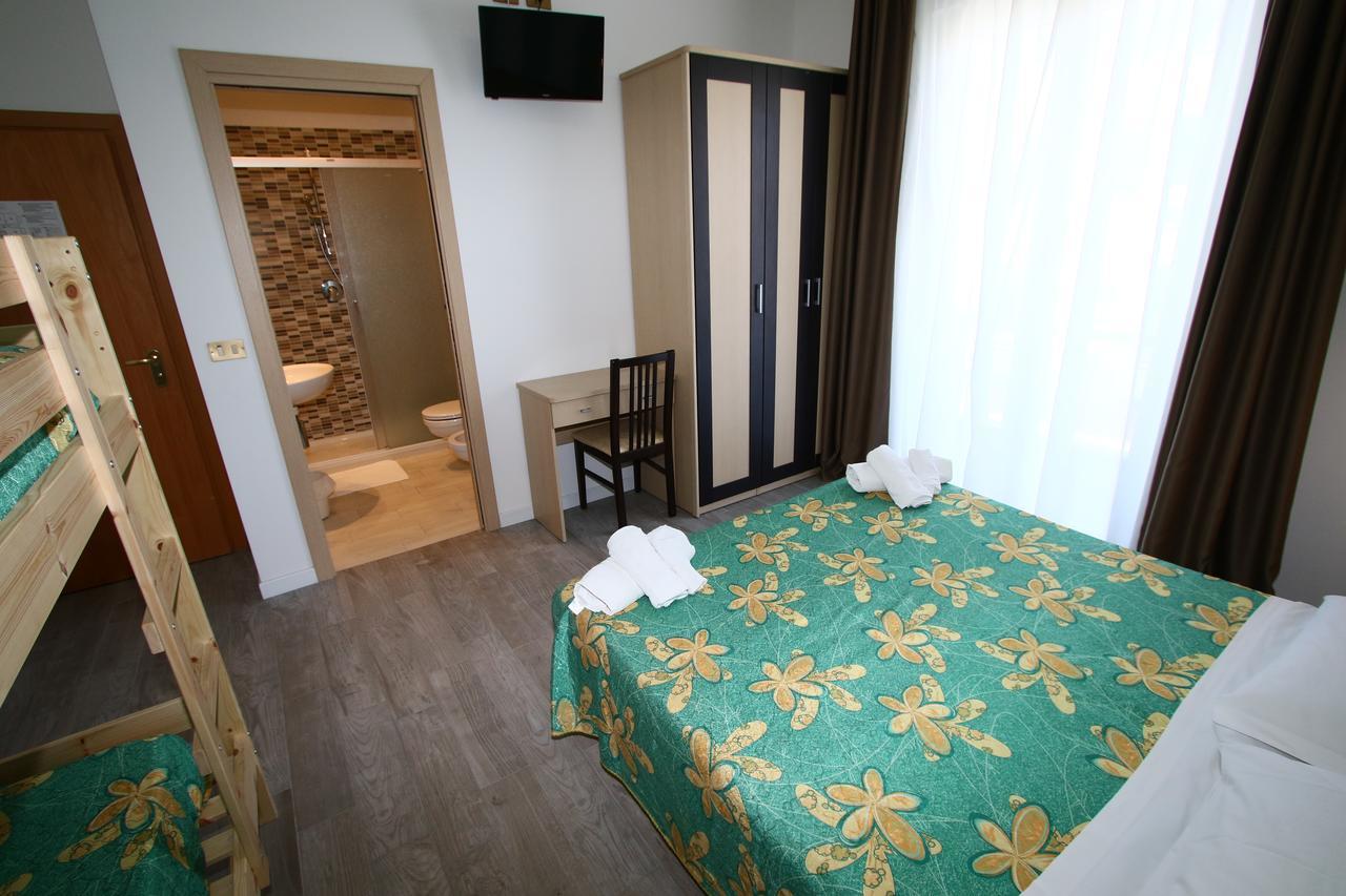 Beach Hotel Clerice Ρίμινι Εξωτερικό φωτογραφία